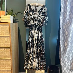 Maxi Dress in Black, Brown, White from Tiare Hawaii - Medium